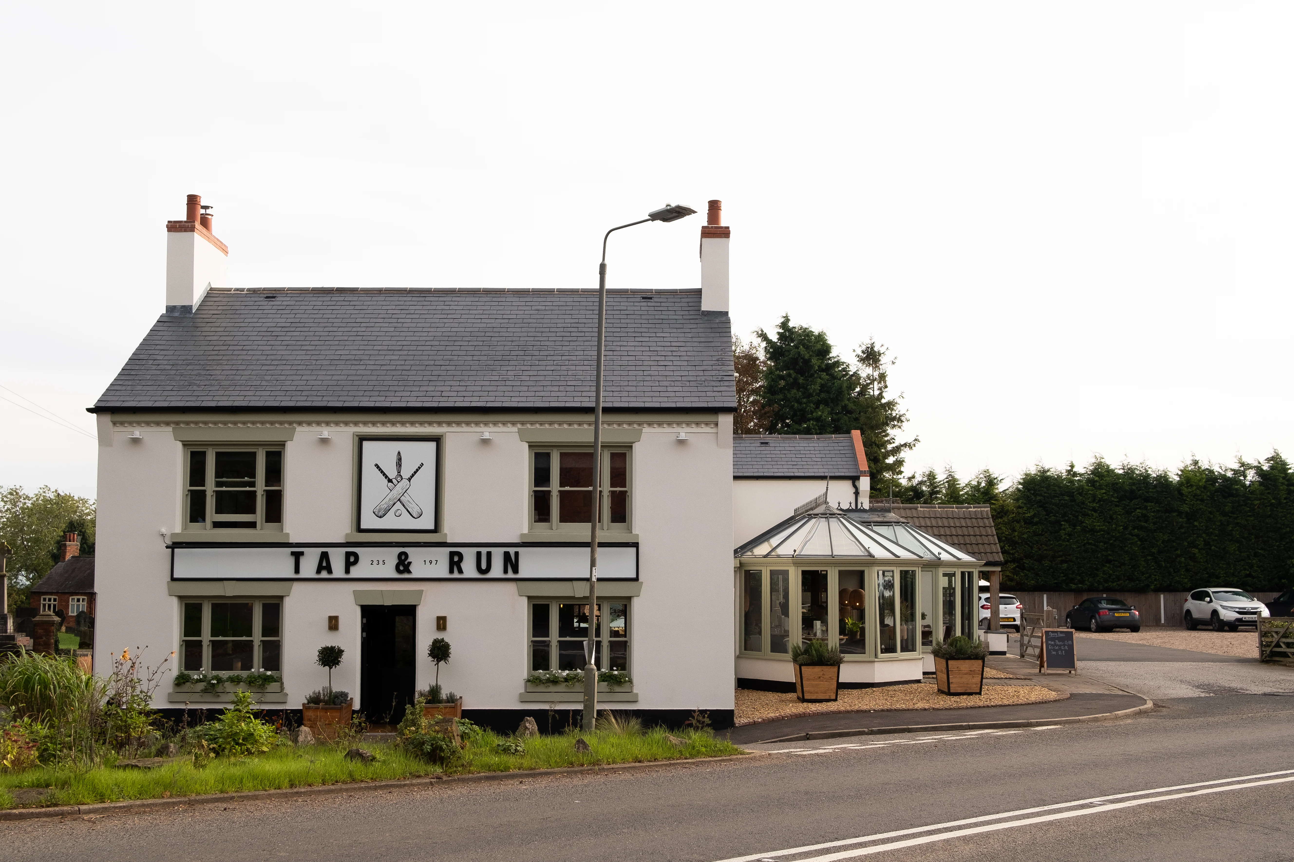Tap and run pub following renovation after fire